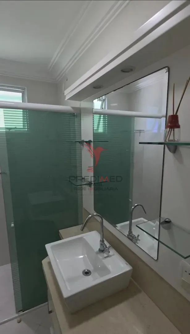 Imagem Apartamento com 130 mts2. Sacada com churrasqueira. Amplitude e Conforto em Meia Praia
