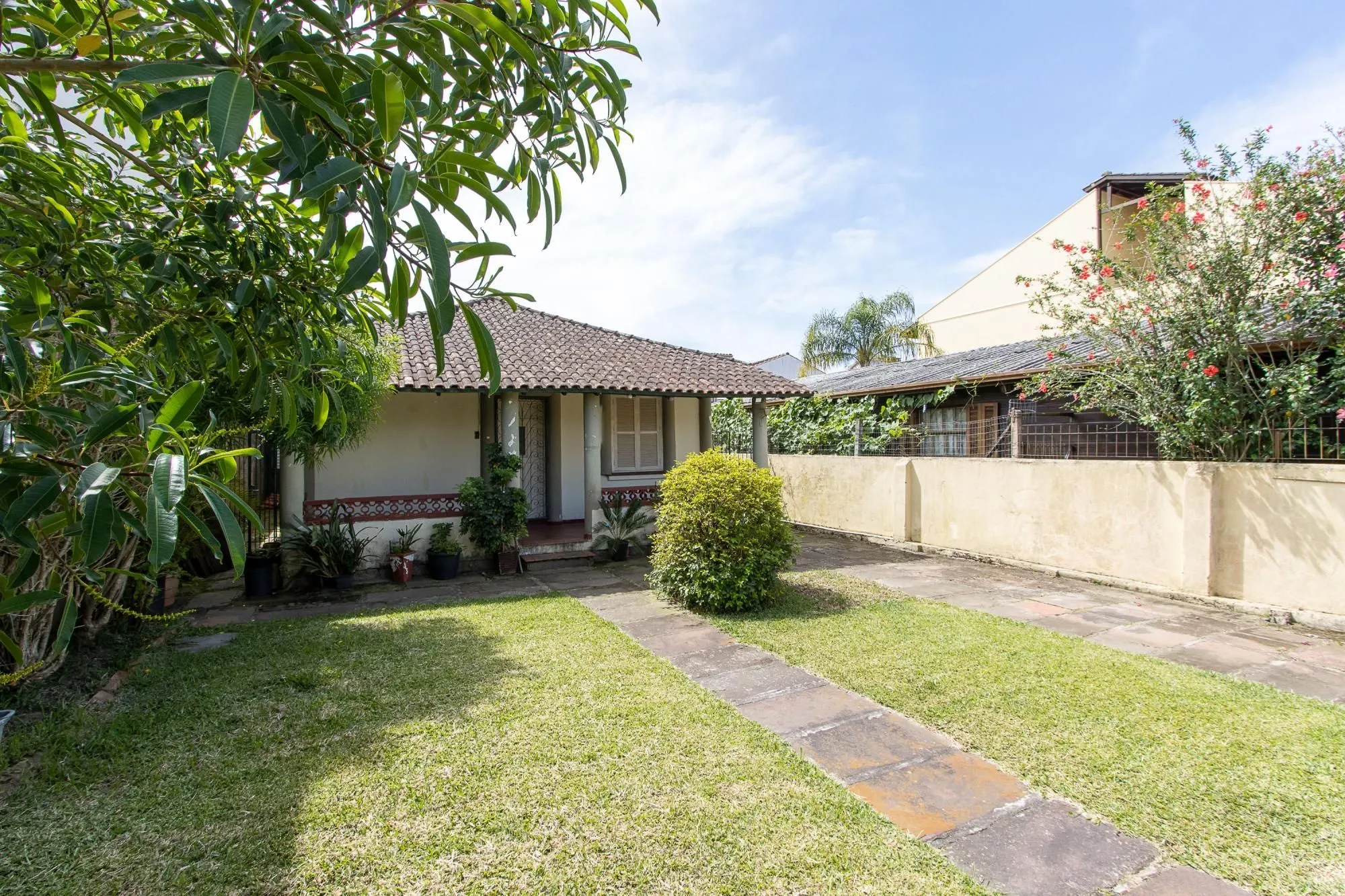 Imagem Casa para Venda - 160m², 3 dormitórios, 3 vagas - Ipanema