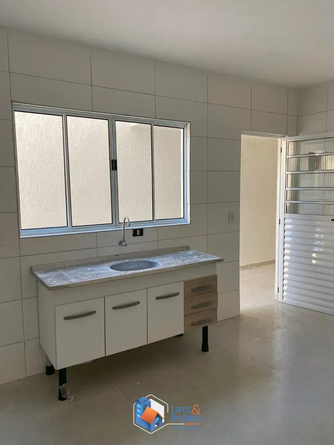 Imagem Sobrado para venda em Cidade Patriarca com 3 quartos, sendo 1 suíte, 174m²