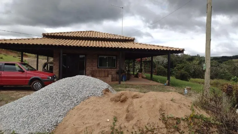 Imagem Vendo Sítio em Lagoa Dourada / MG , com 12.500 m² de área.
