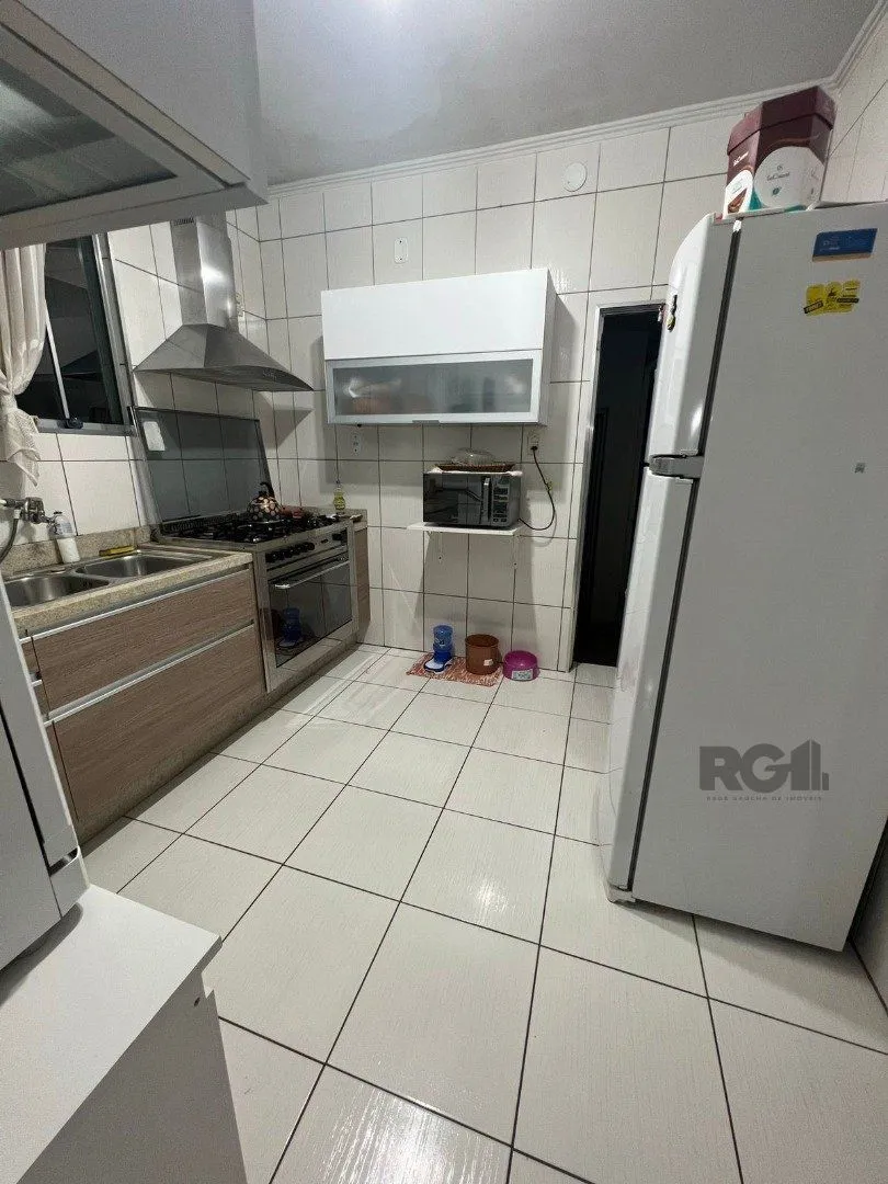 Imagem Casa em alvenaria, próxima à 24 de outubro, com a seguinte composição