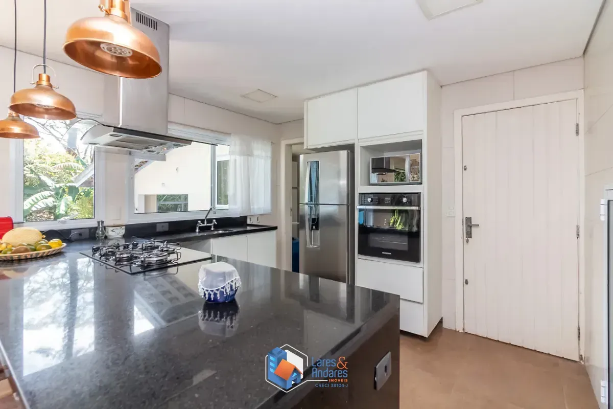 Imagem Casa para venda em Chácara Monte Alegre com 4 quartos, sendo 2 suítes, 370m²