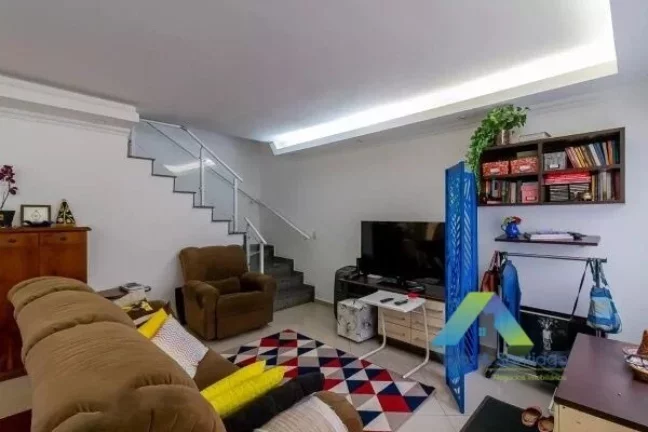 Foto do imóvel Casa de condomínio à venda com 174m², 3 quartos e 2 vagas