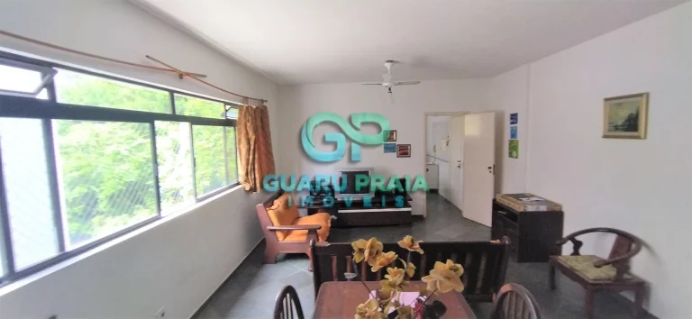 Imagem 3 dormitórios sendo 1 suíte, sala espaçosa para 2 ambientes, banheiro social, cozinha, área de serviço, 2 vagas de garagem
