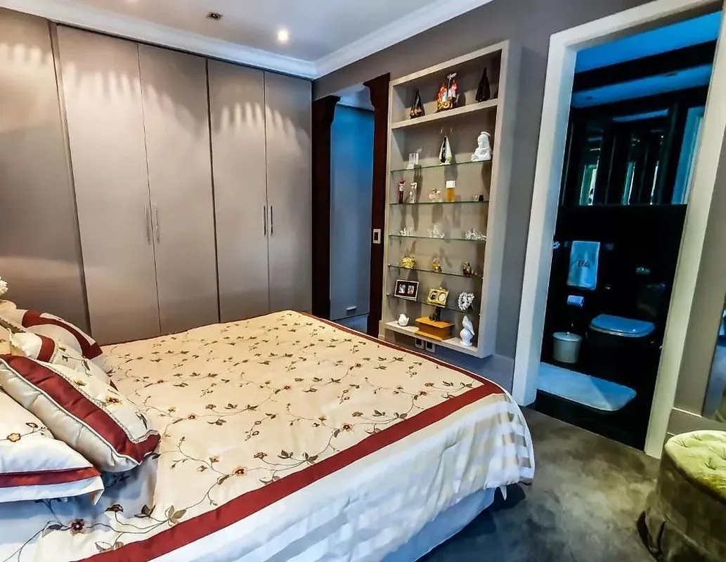 Imagem Vende-se apartamento com 3 quartos (1 suíte), 2 sacadas com churrasqueira, 132m² e 2 vagas - Auxiliadora