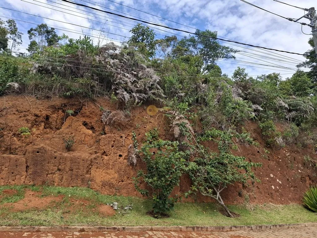 Imagem Terreno em Condomínio para Venda em Teresópolis / RJ no bairro Albuquerque
