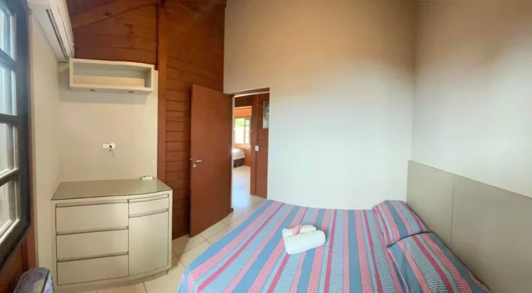 Imagem Casa Aconchegante e Mobiliada com Piscina e Área Gourmet em Ibiraquera - Imbituba/SC