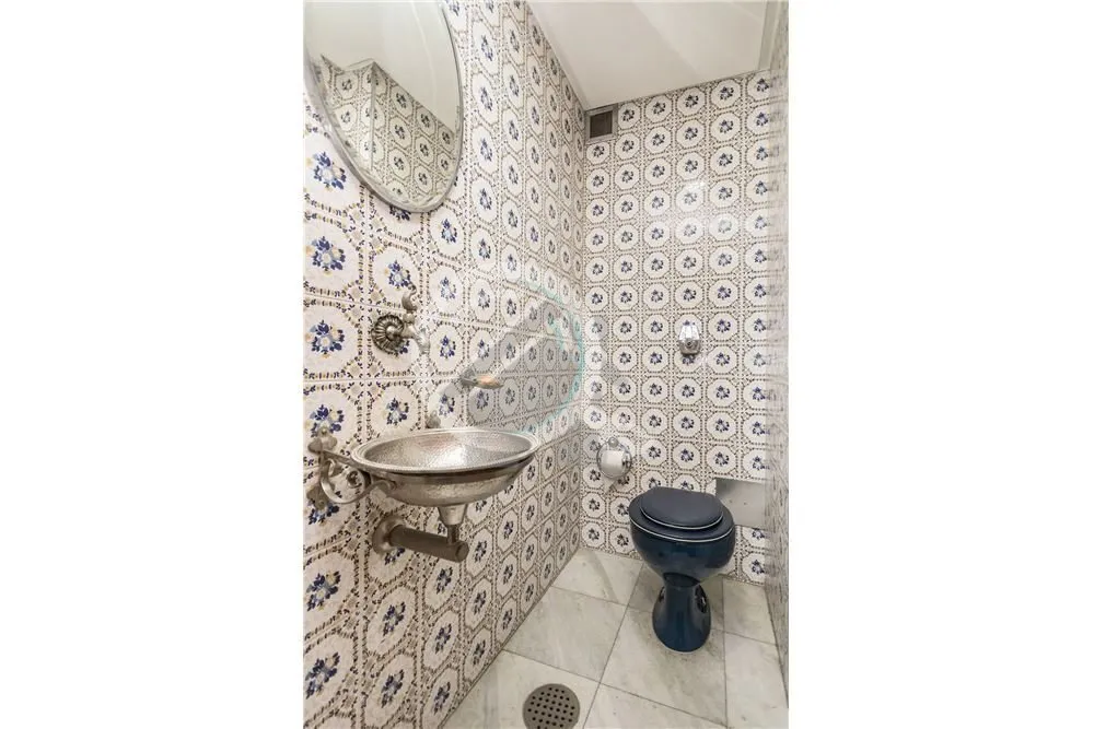 Imagem Apartamento amplo, com 151 m² de área útil com 3 dormitórios, sendo 1 suítes, banheiro social, ...