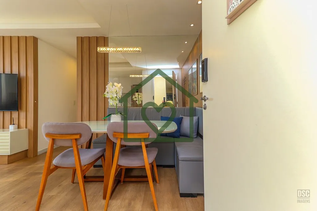 Imagem Apresentamos uma oportunidade única de adquirir um incrível apartamento no coração de Porto Aleg...