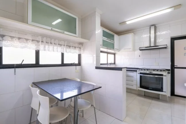 Imagem Apartamento à venda em São Paulo, Vila Andrade, com 2 quartos, 132m2