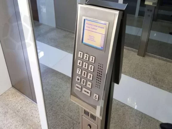 Imagem LOCAÇÃO * O MAIS COMPLETO DA BERRINI * SALA COMERCIAL * COMPLETA