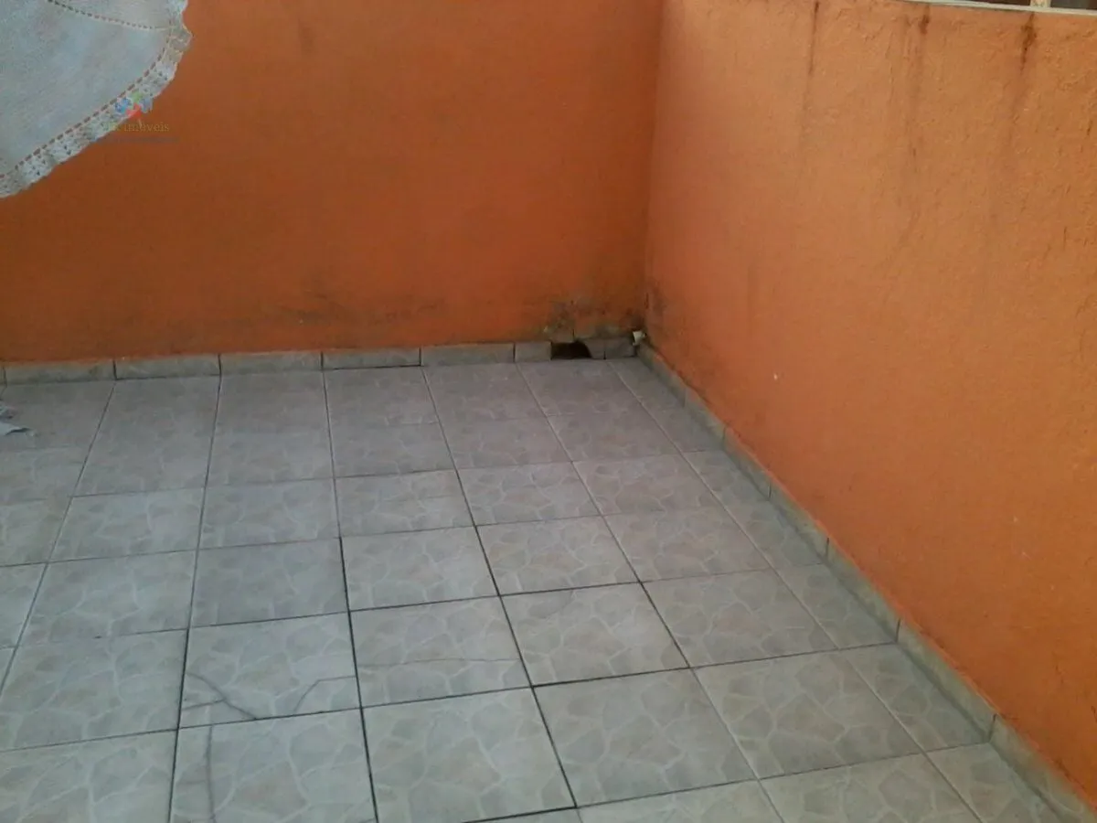 Imagem Casa-Alvenaria-para-Venda-em-Jardim-Maria-Helena-Barueri-SP