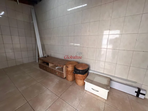 Imagem Sobrado à venda com 220m², 3 quartos, 2 suítes, 8 vagas por R$800.000,00 na Vila Mathias em Santos