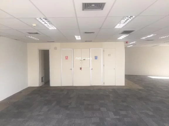 Imagem Conjunto comercial com 150m² em Pinheiros.
