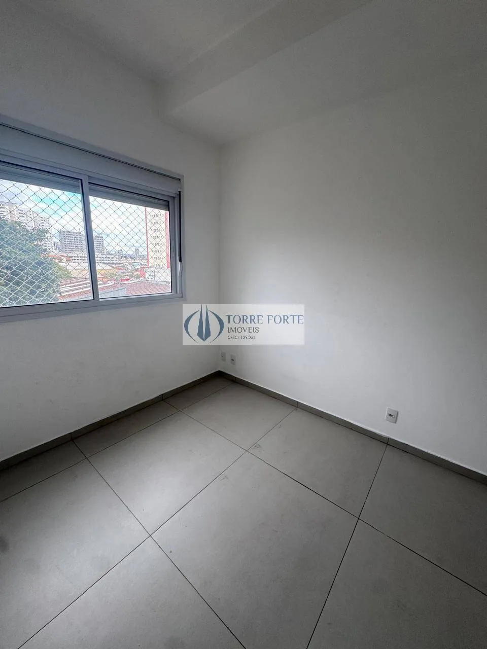 Imagem Apartamento com 1 dormitorio 1 vaga varanda na Penha.