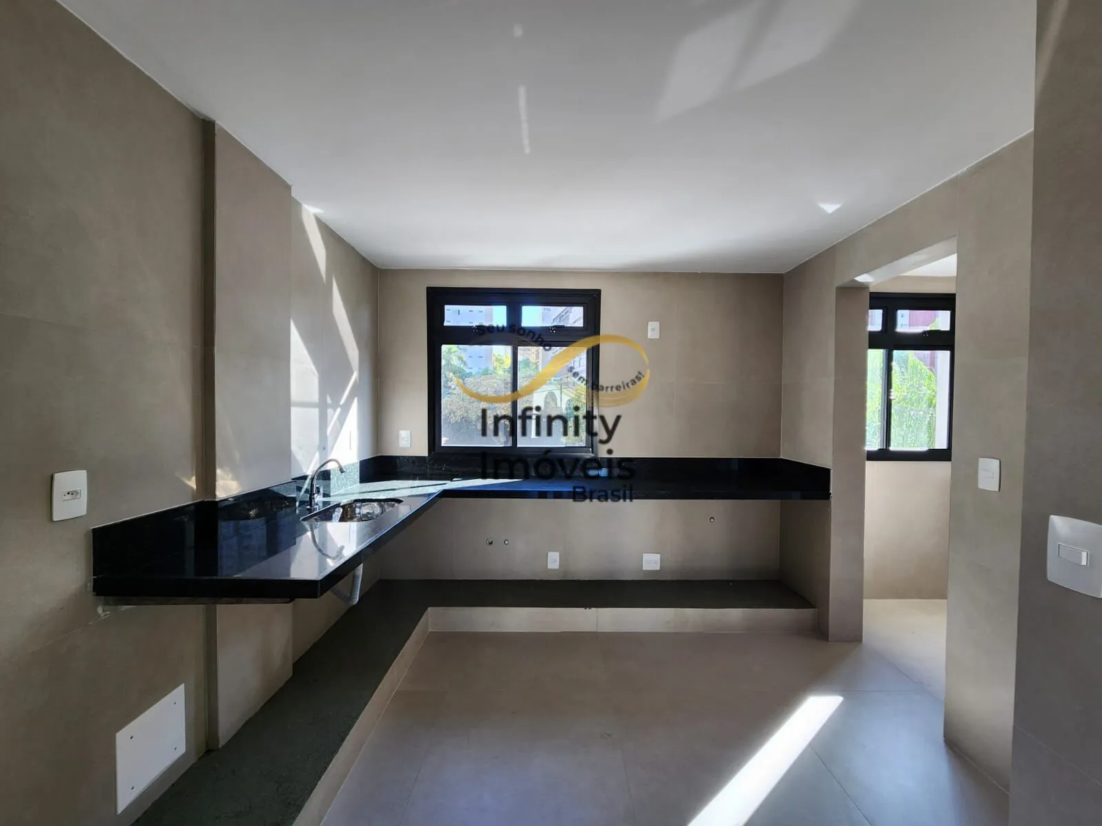 Imagem Apartamento à venda no bairro Serra - Belo Horizonte/MG