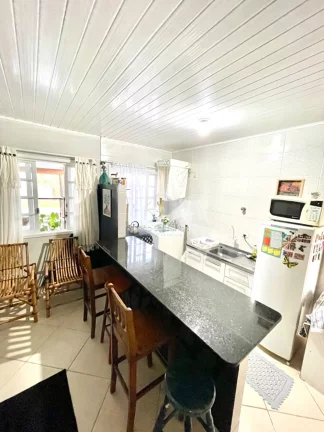 Imagem Casa com Piscina locação temporada, acomoda 6 pessoas (Natal e Ano Novo não disponível)