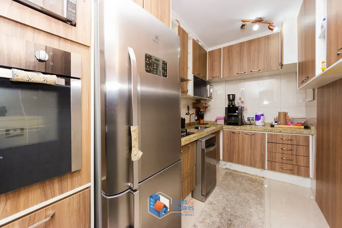 Imagem Sobrado para venda em Conjunto Residencial Vista Verde com 3 quartos, 93m²