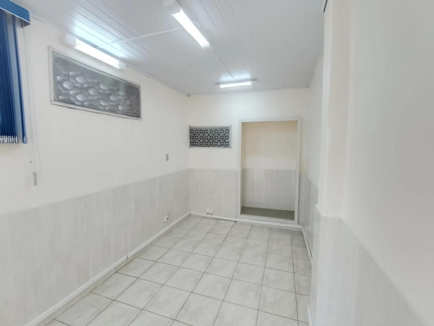 Imagem Comercial para Locação 4 Suites, 3 Vagas, 183M², Jardim das Nações, Taubaté - SP
