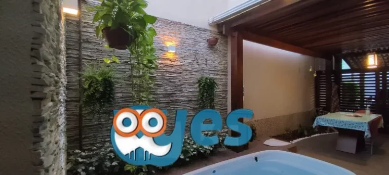 Imagem Casa com piscina privativa em condomínio para Locação