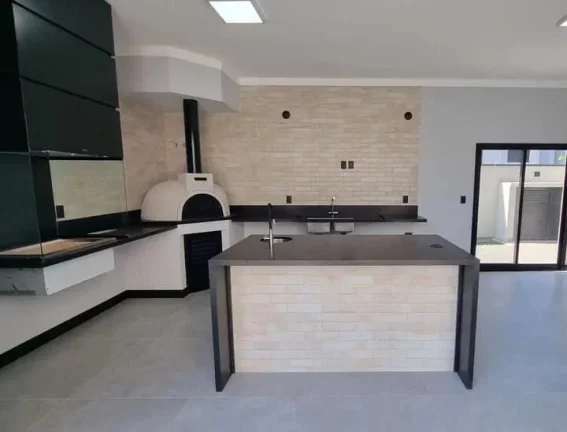 Imagem Oportunidade Sobrado 4 Suites - Monte Carlo