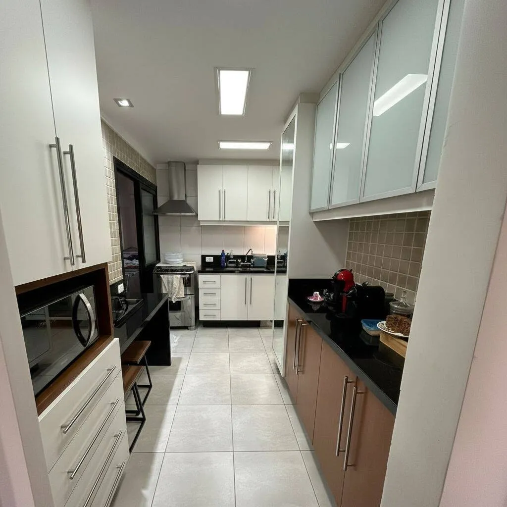 Imagem Apartamento Indianópolis - 117M², 3 Dorms, 3 Suítes, 4 Vagas, Armários.