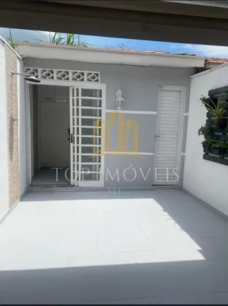 Imagem Seu novo lar no Jardim Limoeiro espera por você! Encante-se com esta linda casa em condomínio, ideal para quem busca conforto, segurança e praticidade!
