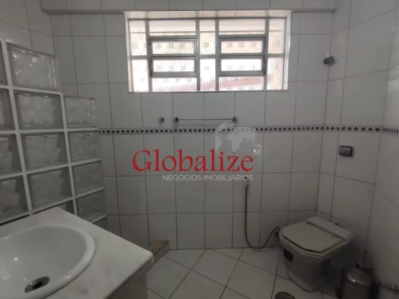 Imagem BELISSIMA CASA COM PISCINA NO BAIRRO DO EMBARÉ, 3DORMITÓRIOS, 1 SUÍTE, GARAGEM PARA 3 CARROS. VALOR R$1.200.000,00