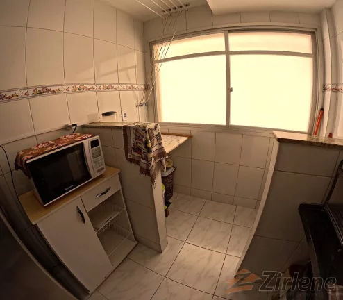 Imagem Apartamento Aconchegante de 2 Quartos na Segunda Quadra do Mar