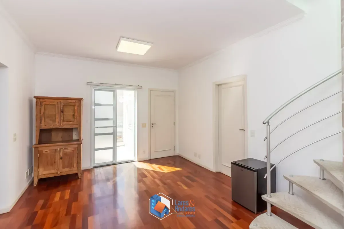 Imagem Casa no condomínio Condomínio Stephanie para venda com 5 quartos, sendo 3 suítes, 315m²