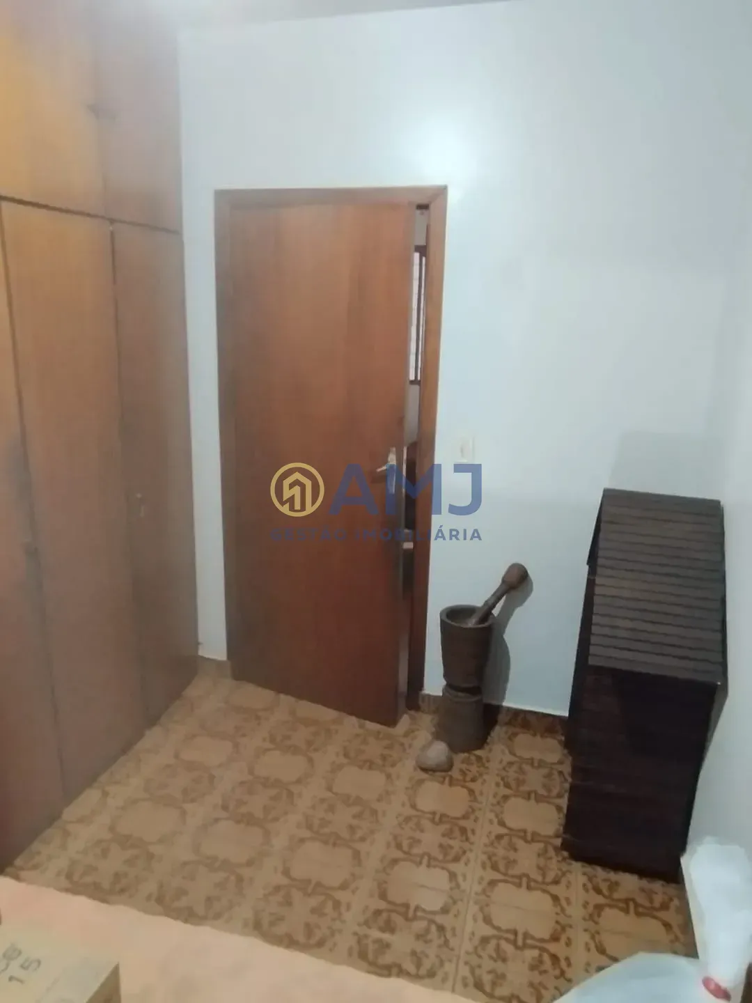 Imagem Excelente oportunidade: duas casas no mesmo lote! Ideal para morar e investir!