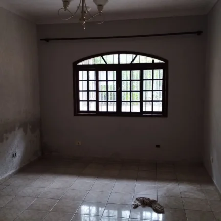 Imagem Sobrado à venda em Cotia-SP - Parque Isaac Pires: 2 quartos, 2 banheiros, 3 vagas, 100m² área. Aproveite!