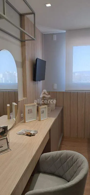 Imagem Apartamento à Venda - 3 Dormitórios I 1 Suíte I Sacada com Churrasqueira I Bairro Roçado - São José/SC