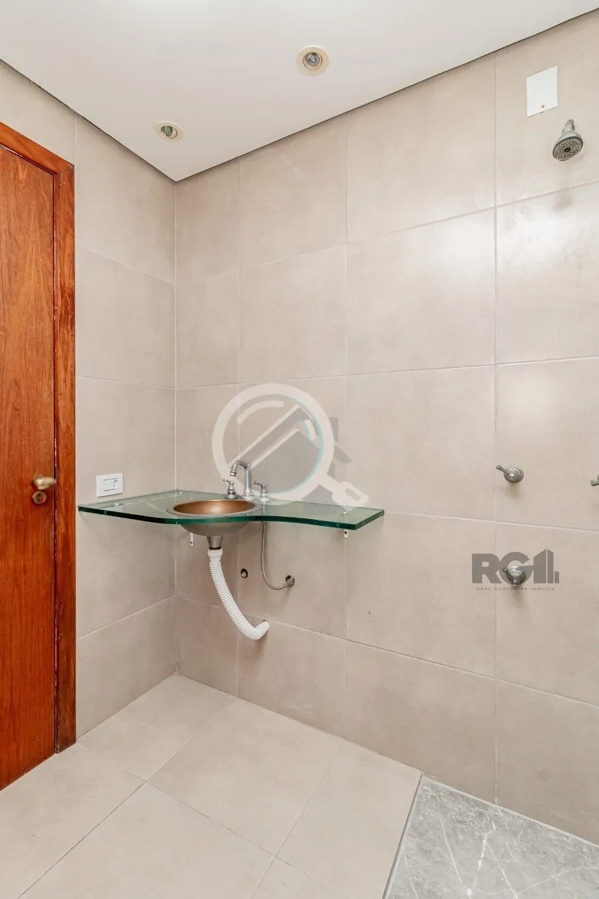 Imagem Apartamento de 118 m², com vista para o Guaíba! Com 3 dormitórios, sendo 1 suíte com sacada, amp...