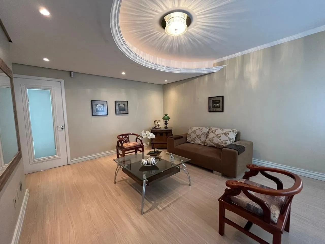 Imagem Casa para Venda - 350m², 2 dormitórios, sendo 2 suites, 2 vagas - Centro Histórico
