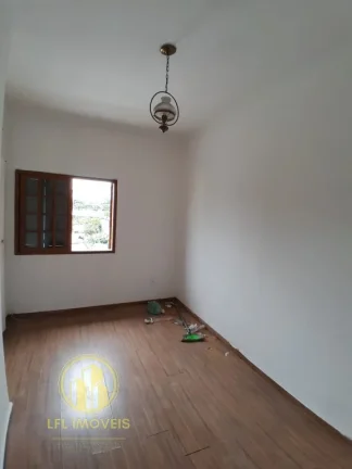 Imagem Sobrado para Locação, com Suíte e Varanda na Vila Gumercindo.