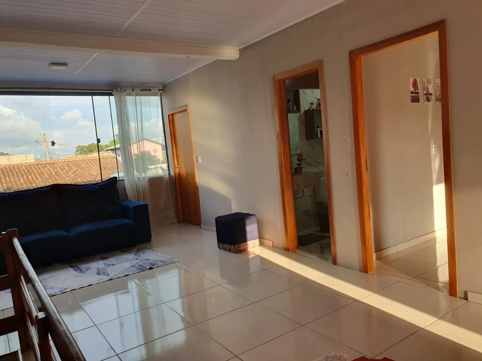Imagem Casa, 3 Dormitórios, 2 Banheiros, 180m², Bairro Estância Velha, Canoas