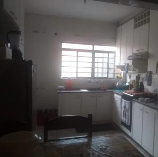 Imagem Essa casa é de 250 mts terreno ótima localização á venda