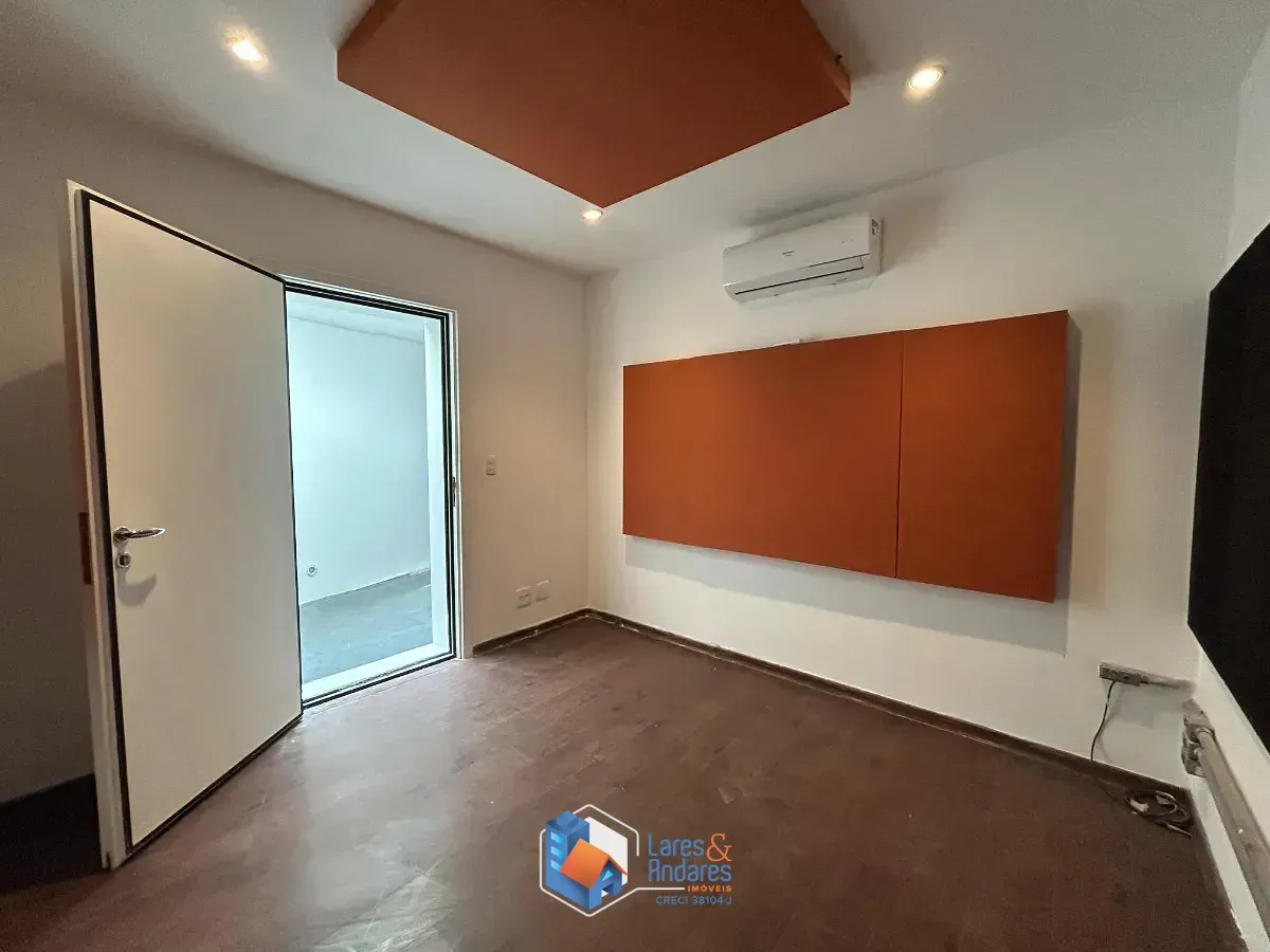 Imagem Casa para venda em Vila Mariana com 3 quartos, 200m²