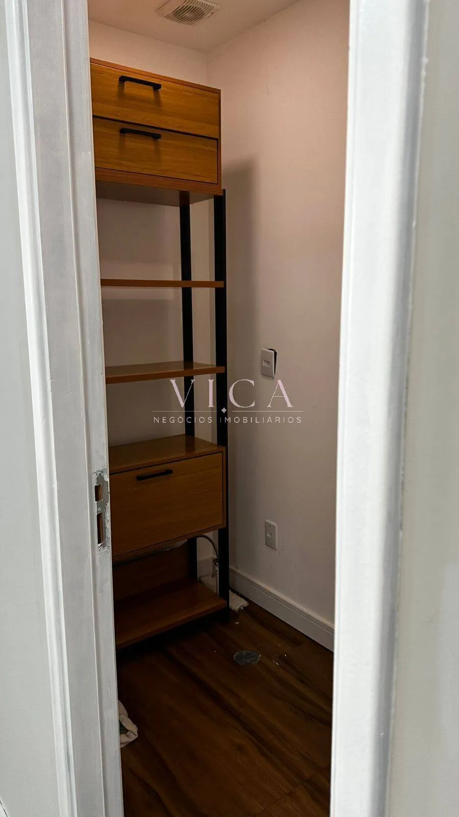 Imagem Sala Com 55m² para aluguel por R$ 4.000,00 - Alphaville/SP