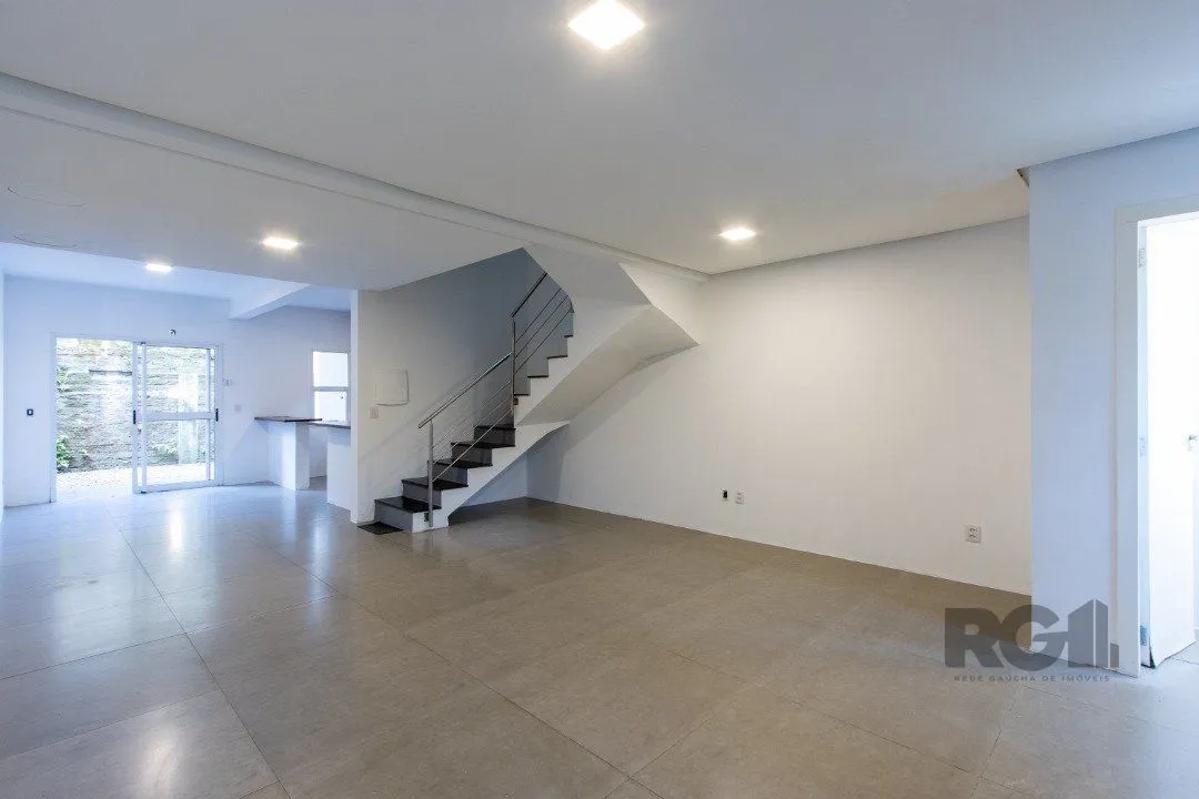 Imagem Casa para Locação/Aluguel - 150m², 3 dormitórios, sendo 1 suites, 2 vagas - Aberta dos Morros