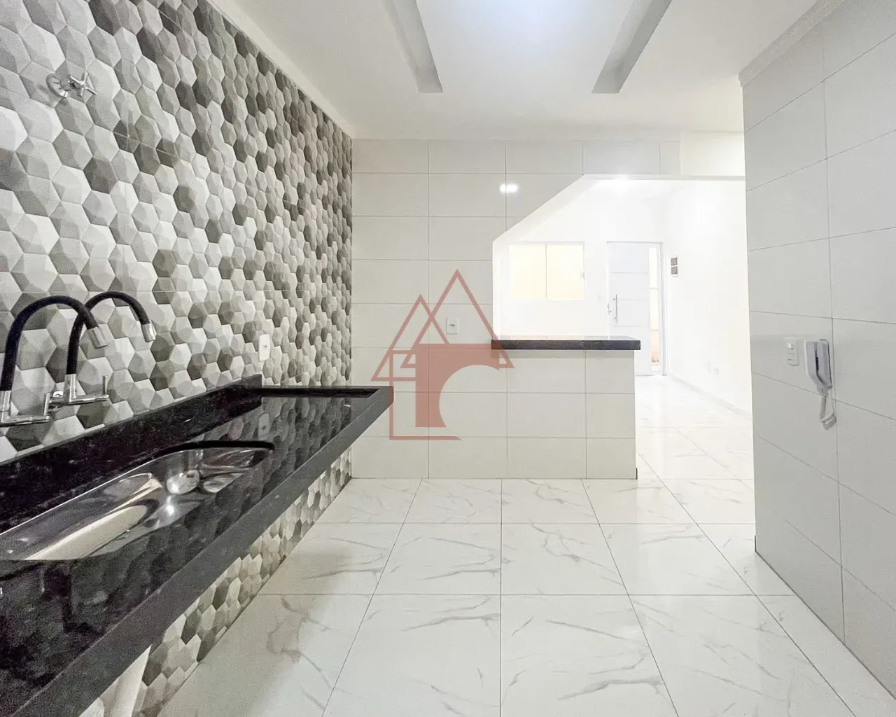 Imagem Casa com 2 Quartos à Venda, 45 m² em Esmeralda - Praia Grande