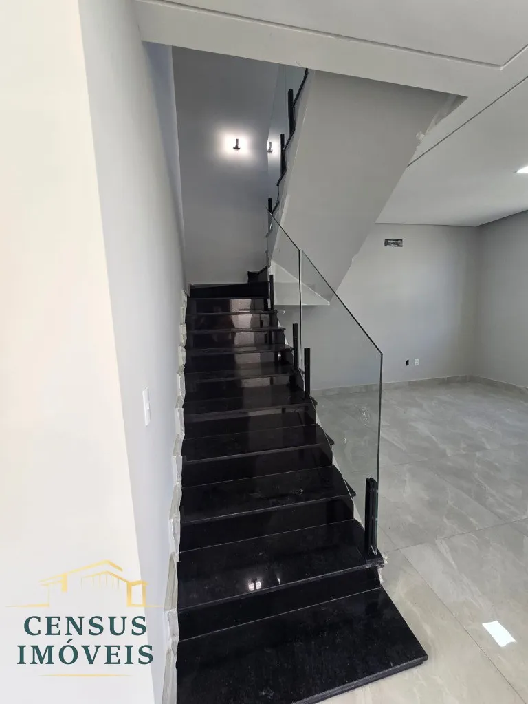 Imagem Casa à venda no condomínio Mont'alcino, bairro Jardim América, em Valinhos - São Paulo.