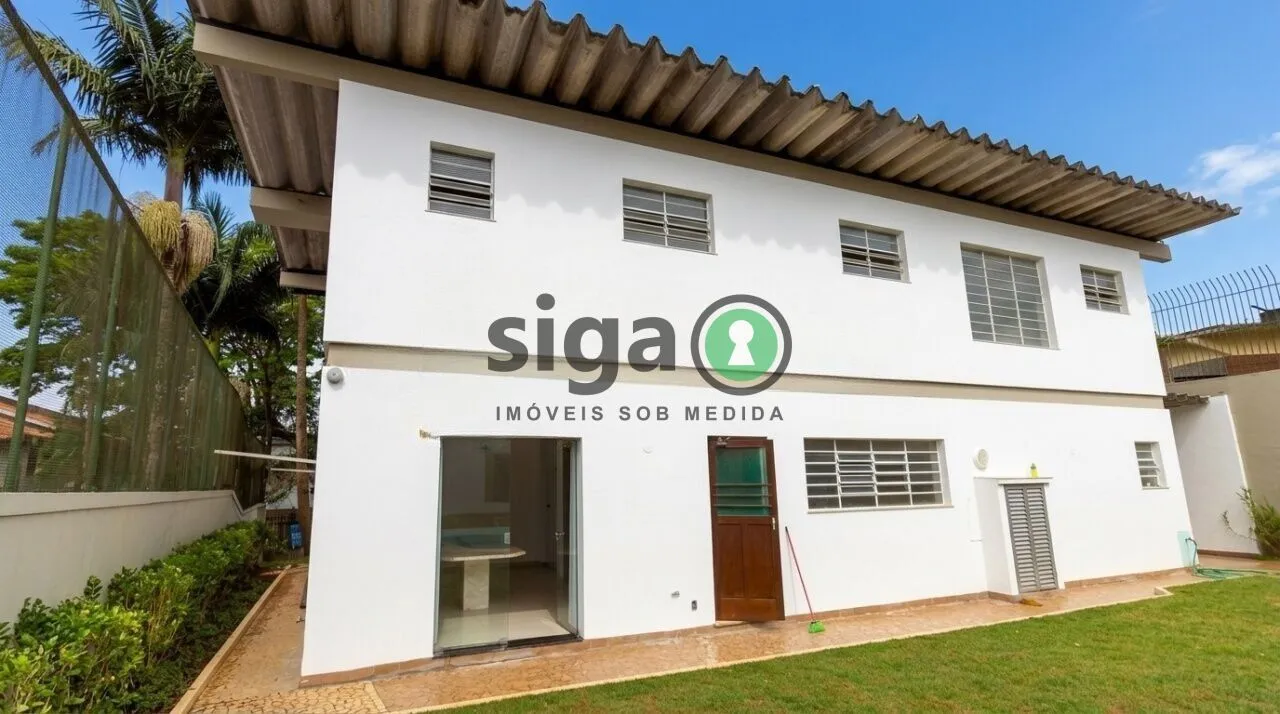 Imagem Sobrado de Alto Padrão com 4 quarts, área Gourmet e 4 Vagas em Interlagos - São Paulo/SP