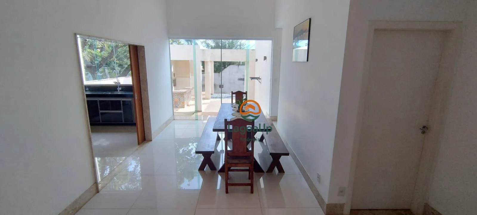 Imagem Casa com 4 dormitórios à venda, 205 m² por R$ 1.060.000 - Jardim Ipê - Lagoa Santa/MG