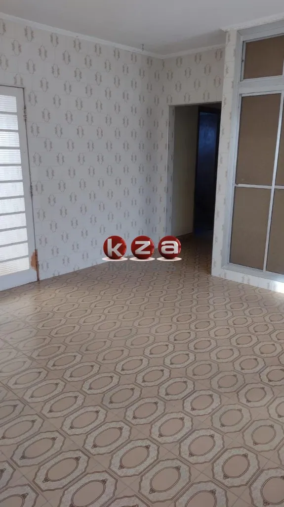 Imagem Oportunidade única: Casa comercial à venda ou locação no Centro de Vinhedo-SP, 2 quartos, 2 salas, 1 banheiro, 3 vagas, 134 m².