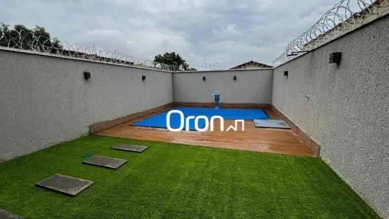 Imagem Sobrado à venda, 170 m² por R$ 990.000,00 - Setor Goiânia 2 - Goiânia/GO