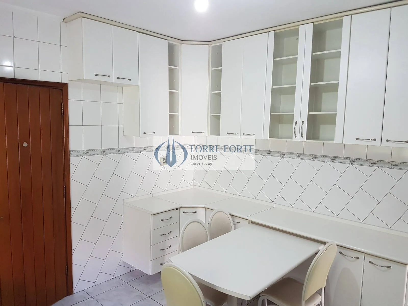 Imagem Ótimo casa em vila fechada, 3 dormitórios sendo 1 suíte com closet, Santana