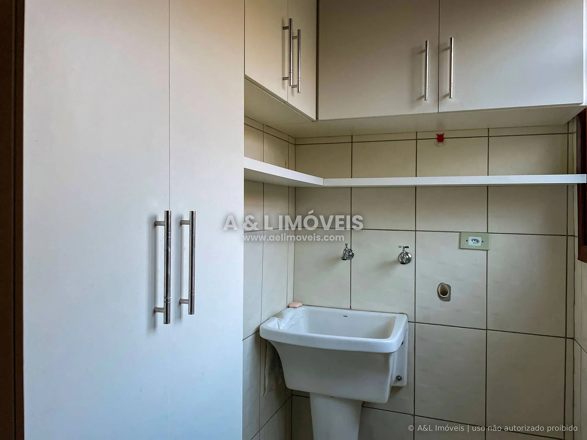 Imagem Casa 5 Dorms (4 Suítes) | Vila Inglesa, Campos do Jordão | Calefação