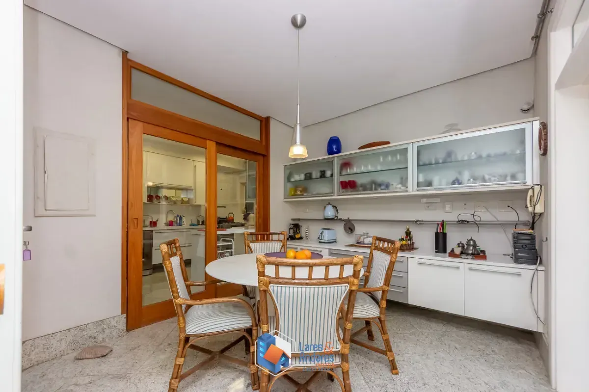 Imagem Casa para venda em Jardim dos Estados com 4 quartos, sendo 2 suítes, 389m²
